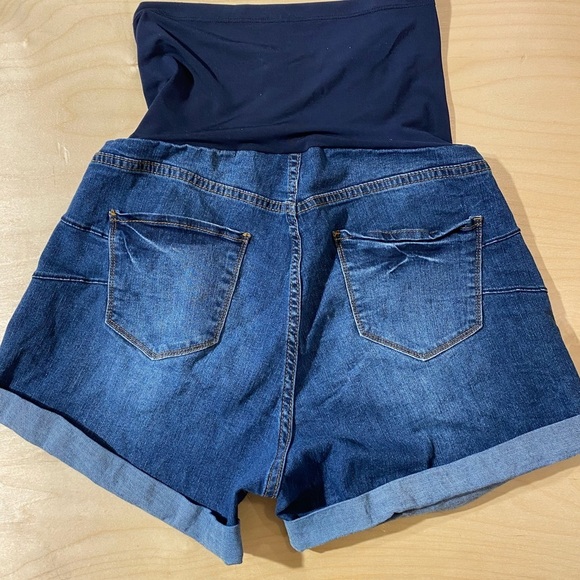 S.O.N.G. Maternity Jean Shorts XL (JW) - Picture 7 of 7